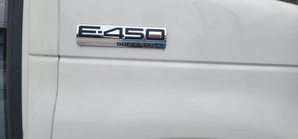 2009 Ford E450 - $13,500 (Oak Ridge)
