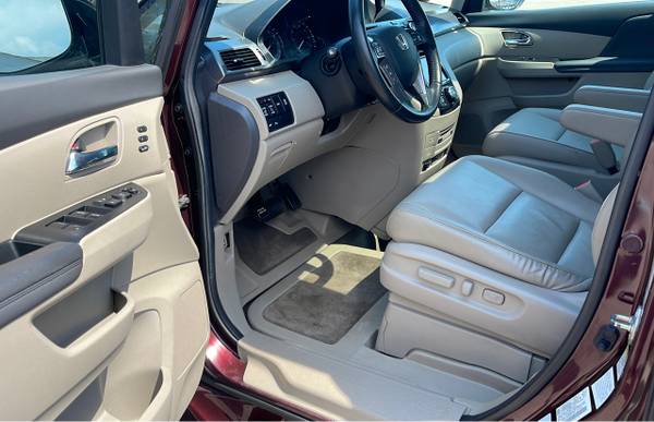 2014 Honda Odyssey 5dr Touring - $22,900 (2461 E Highland Rd., Highland, MI 48356)