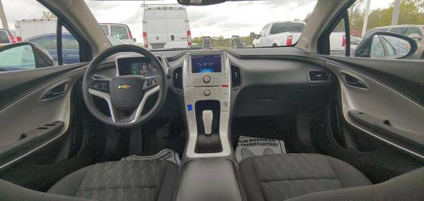 2012 Chevrolet Chevy Volt Base 4dr Hatchback - $8,990 (+ I-80 Auto Sales)